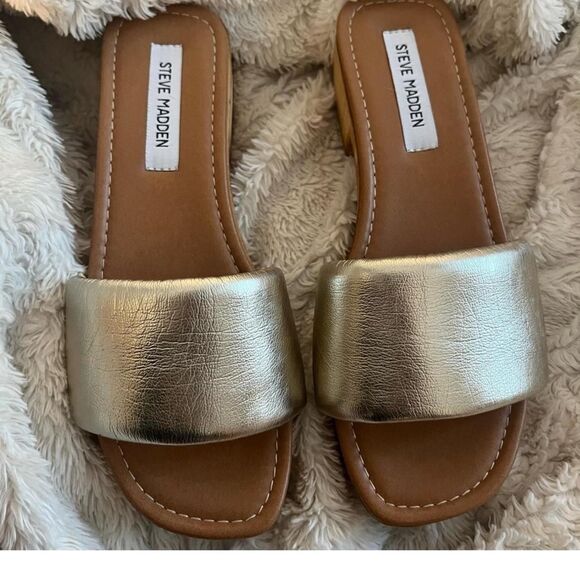 Steve Madden Women's Gold Block Heel Sandals - Picture 2 of 4